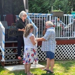 Meet your Posher, Eve